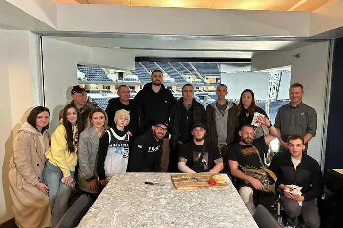 Mykhailyuk in the USA with veterans