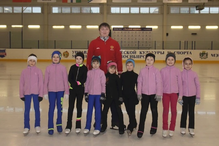 The mother and the unfair coach of the figure skater