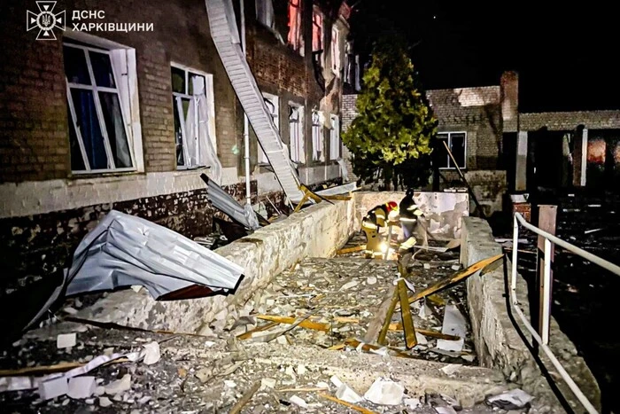 Разрушения во время атаки беспилотников в Харьковской области