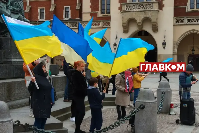 Die ukrainische Diaspora schlägt Alarm: Krim gehört in italienischen Lehrbüchern zu Russland