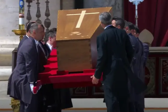 Zakończyła się ceremonia pożegnania z Papieżem Franciszkiem