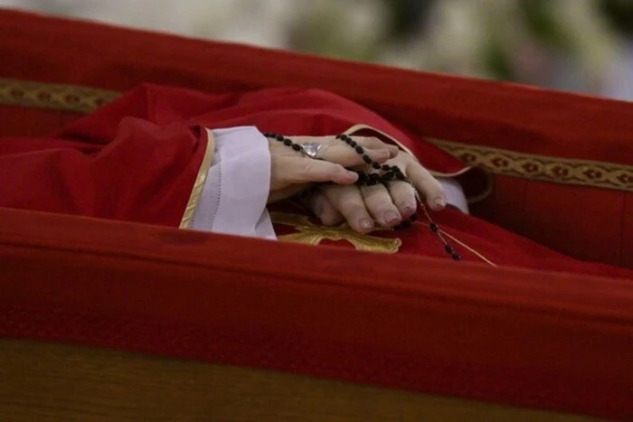 Beerdigung des Papstes: Übertragung
