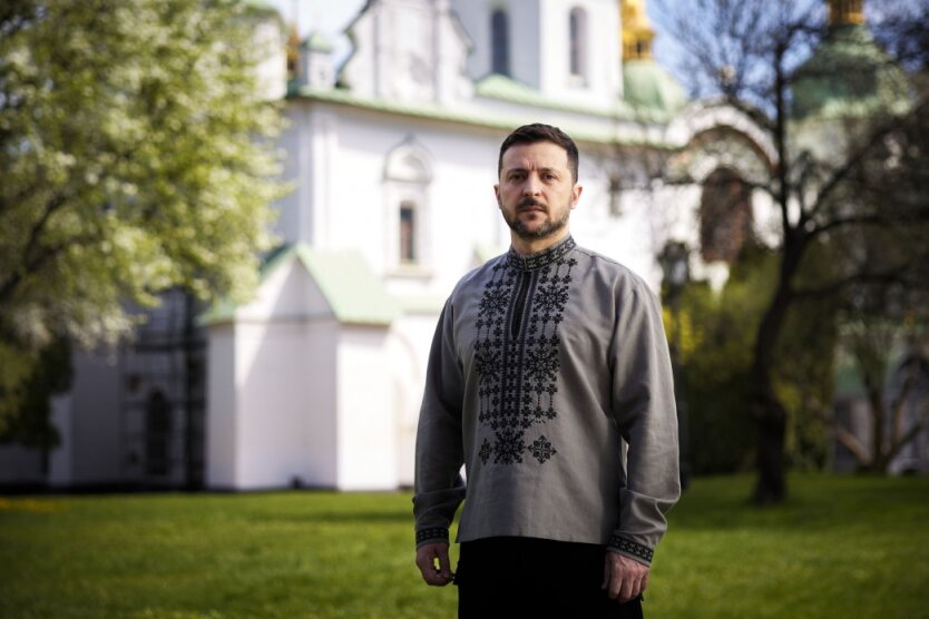 Президент Вітання на Великдень: єдність та фронт