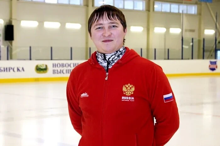 The figure skater's mother promised intimacy to the coach