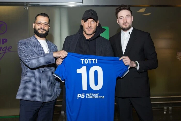 Milewski reacts to Totti's visit to Russia