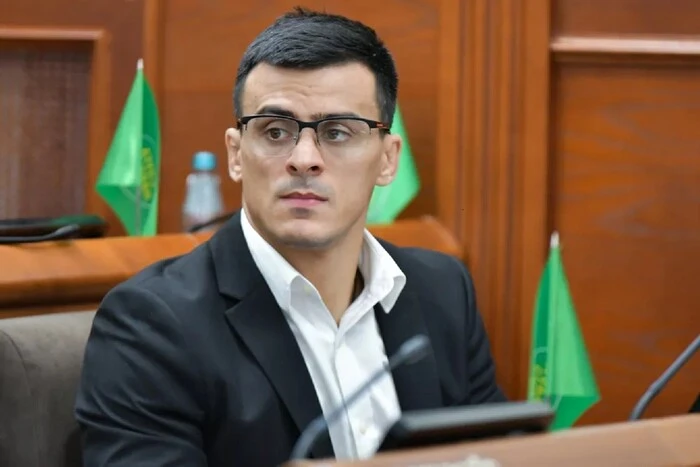 World judo champion head of capital district
