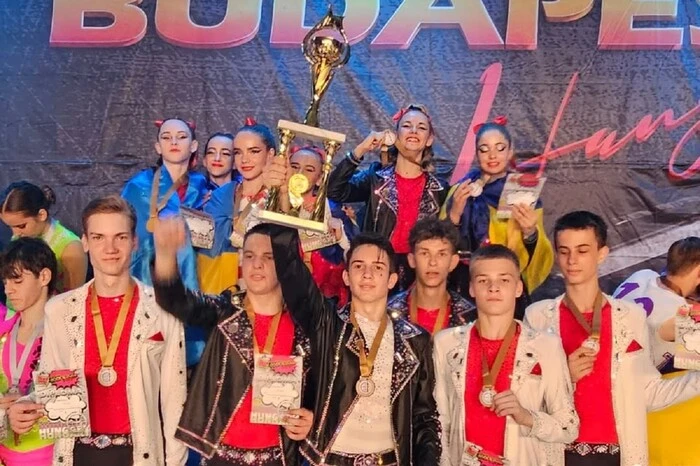 Das ukrainische Team im akrobatischen Rock'n'Roll hat bei drei internationalen Turnieren Medaillen gewonnen