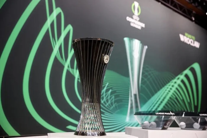 Image with the logos of the semifinal participants