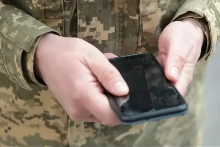 Ministerstwo Obrony wprowadza technologię ochrony telefonów wojskowych