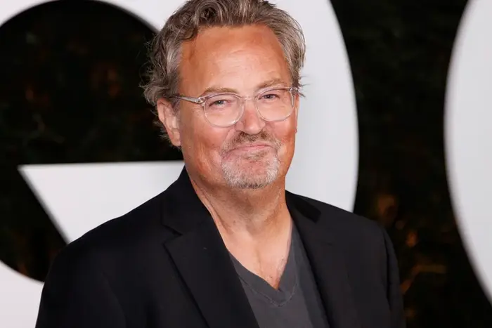Lekarz oskarżony o śmierć gwiazdy serialu „Przyjaciele” Matthew Perry przyznał się do winy
