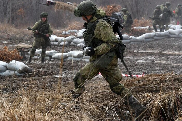 Russian troops support North Korean soldiers