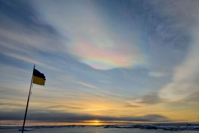 Ukraińscy polarnicy pokazali pięć interesujących zjawisk atmosferycznych w pobliżu „Akademika Wernadskiego”