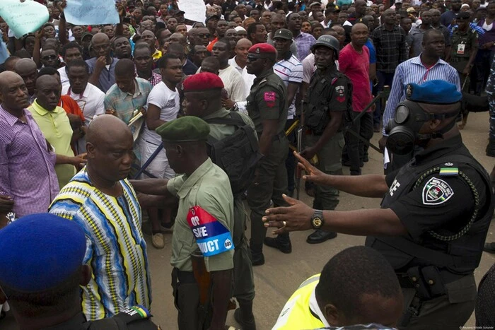 Children at protest in Nigeria