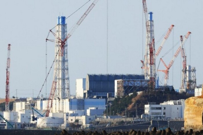 Wyciek kilkudziesięciu ton wody radioaktywnej z elektrowni jądrowej Fukushima-1 w Japonii