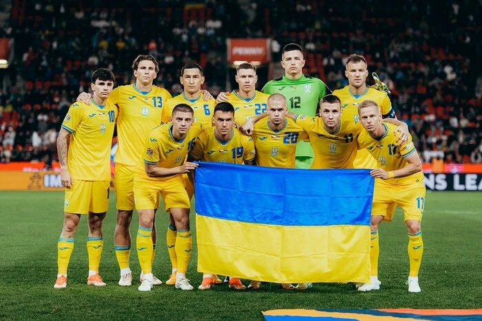 Гравці збірної України на футбольному полі