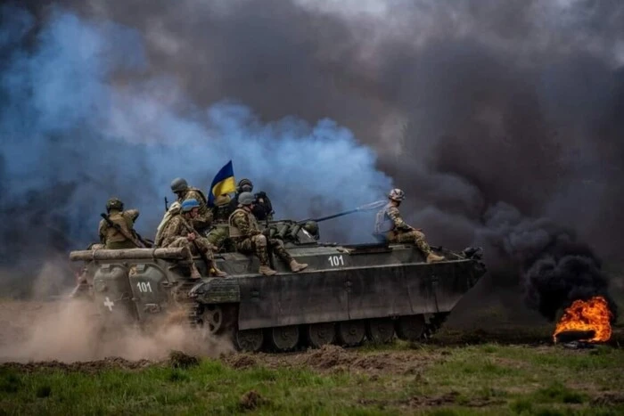 Moment of confrontation between the defense forces and a Russian hostile aircraft