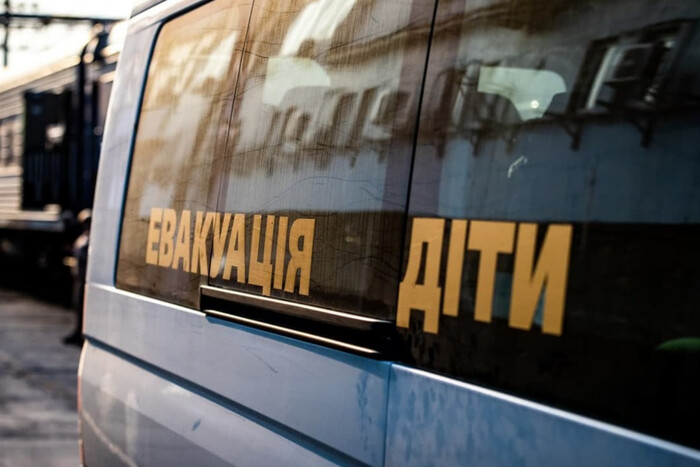 In 12 Siedlungen in der Region Donetsk wird eine Zwangsevakuierung von Kindern durchgeführt