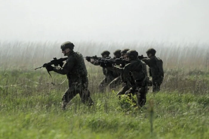 Podczas ćwiczeń wojskowych w Polsce pocisk uszkodził dom mieszkalny