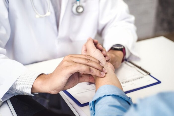 Einzigartige Gentherapie wird für Patienten in England zugänglich sein
