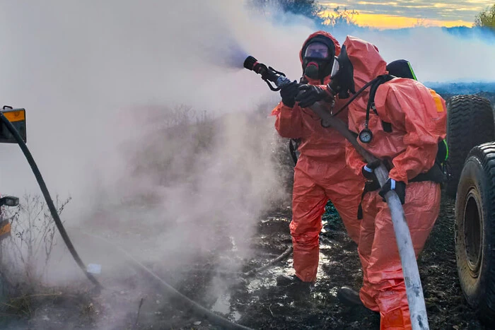 Утечка опасного вещества в области
