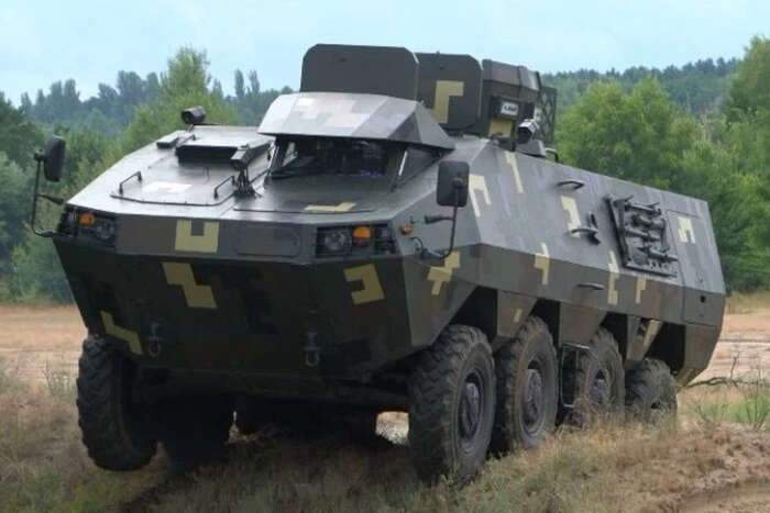 Ukraiński transporter opancerzony «Хорунжий» dopuszczony do dostaw dla Sił Zbrojnych Ukrainy (zdjęcie)