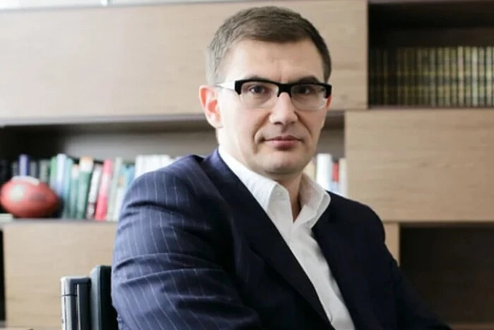 Former bank CEO fled from Russia
