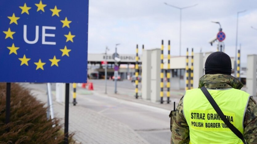 EU tightens entry rules to the Schengen Area: What changes for Ukrainians