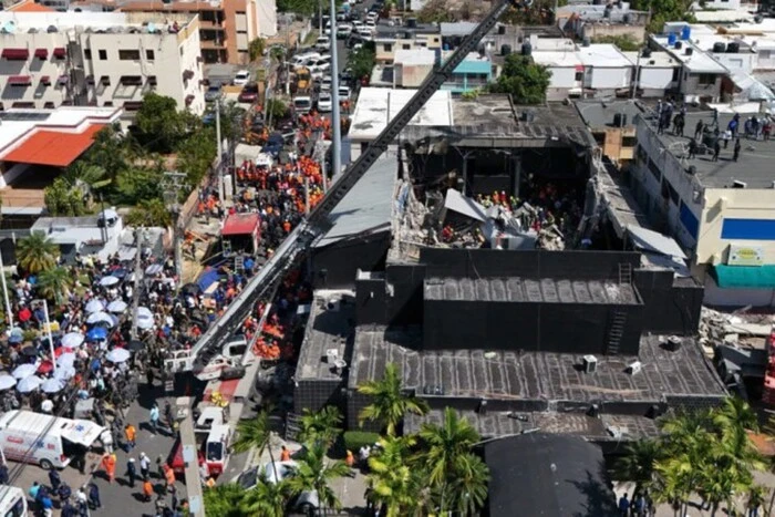 Roof of a nightclub has collapsed in the Dominican Republic