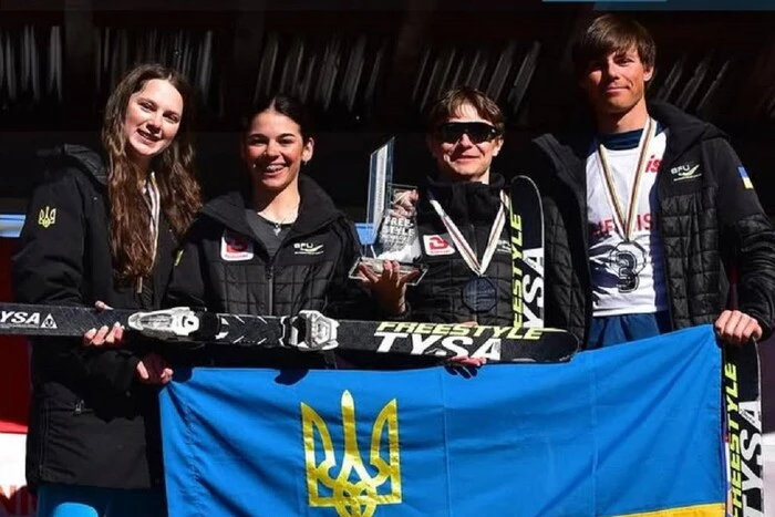 Ukrainian ski acrobats ended the season with a victory