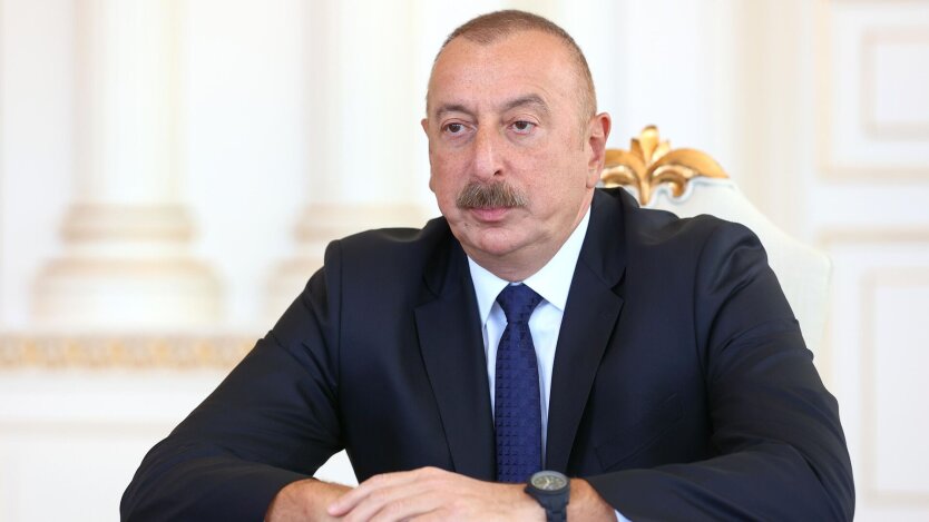 Алієв ділиться досвідом Азербайджану в конфліктах