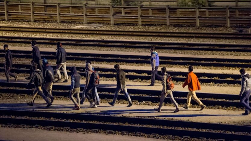 Refugees Changing Course: Germany Loses Status as Main Asylum Destination