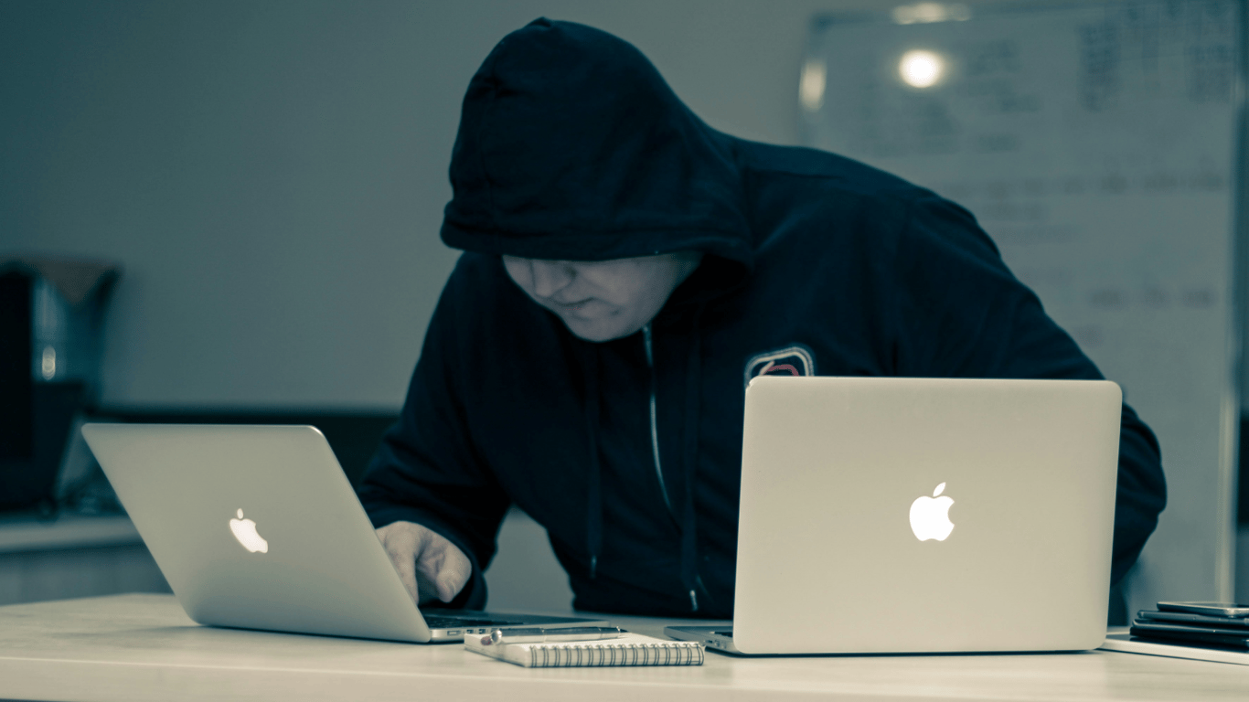 Woher kommt das Wort 'Phishing' und was bedeutet es