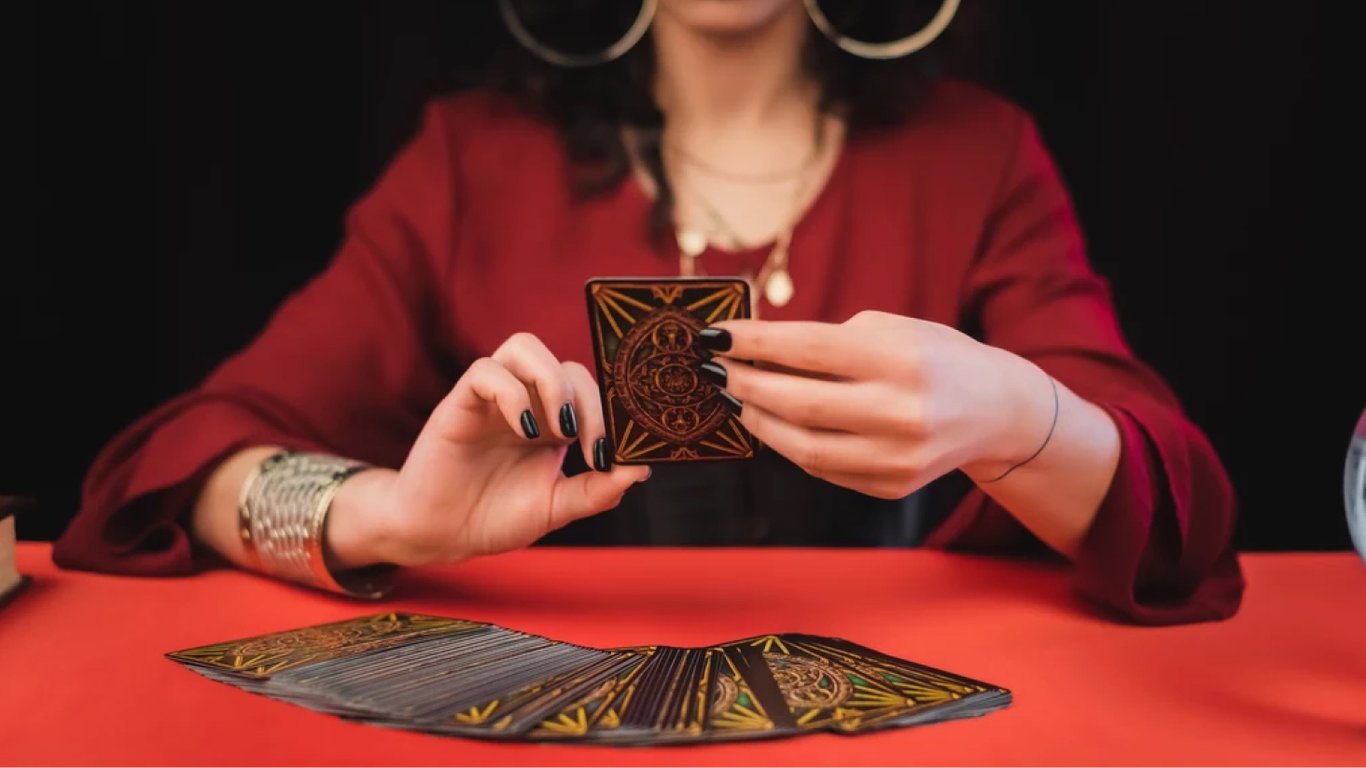 Tarot prophezeit schicksalhafte Ereignisse für diese Sternzeichen bis Ende Juli