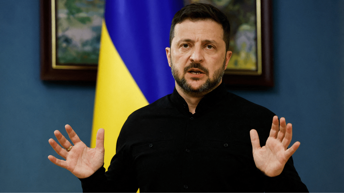 Зеленський хотів купити у США зброю, щоб стримати Росію