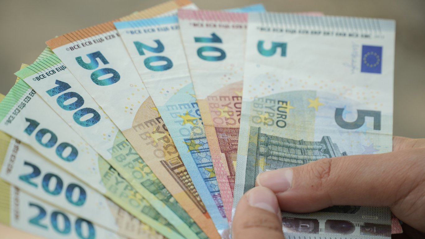 Выплаты украинцам в ЕС — где самые большие суммы в 2025 году