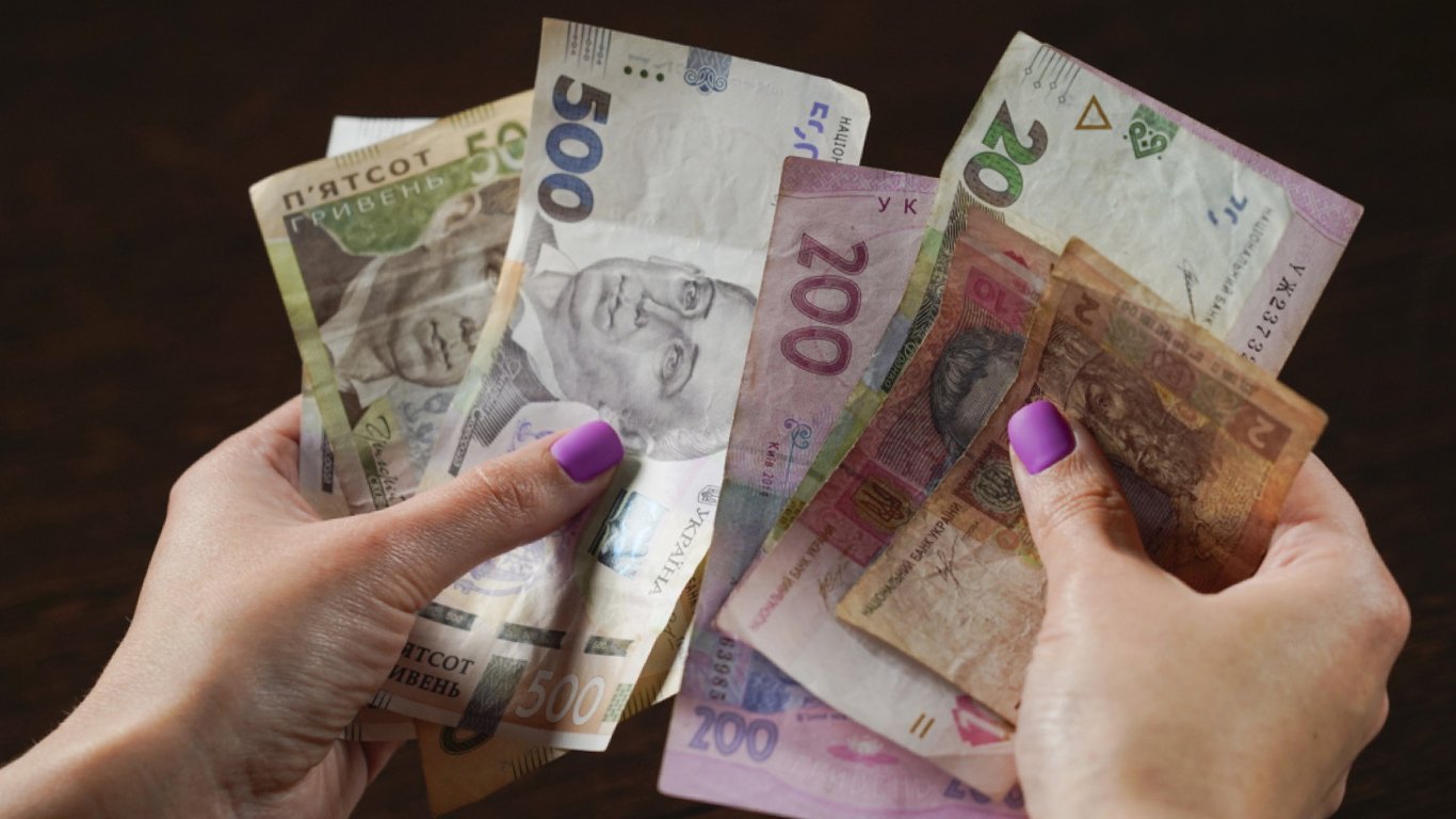 Ukraińcom wypłacą pomoc w wysokości 100 tys. UAH - warunki programu