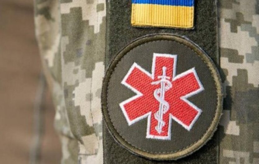 Медиків не призначатимуть на непрофільні посади у війську: набув чинності указ президента